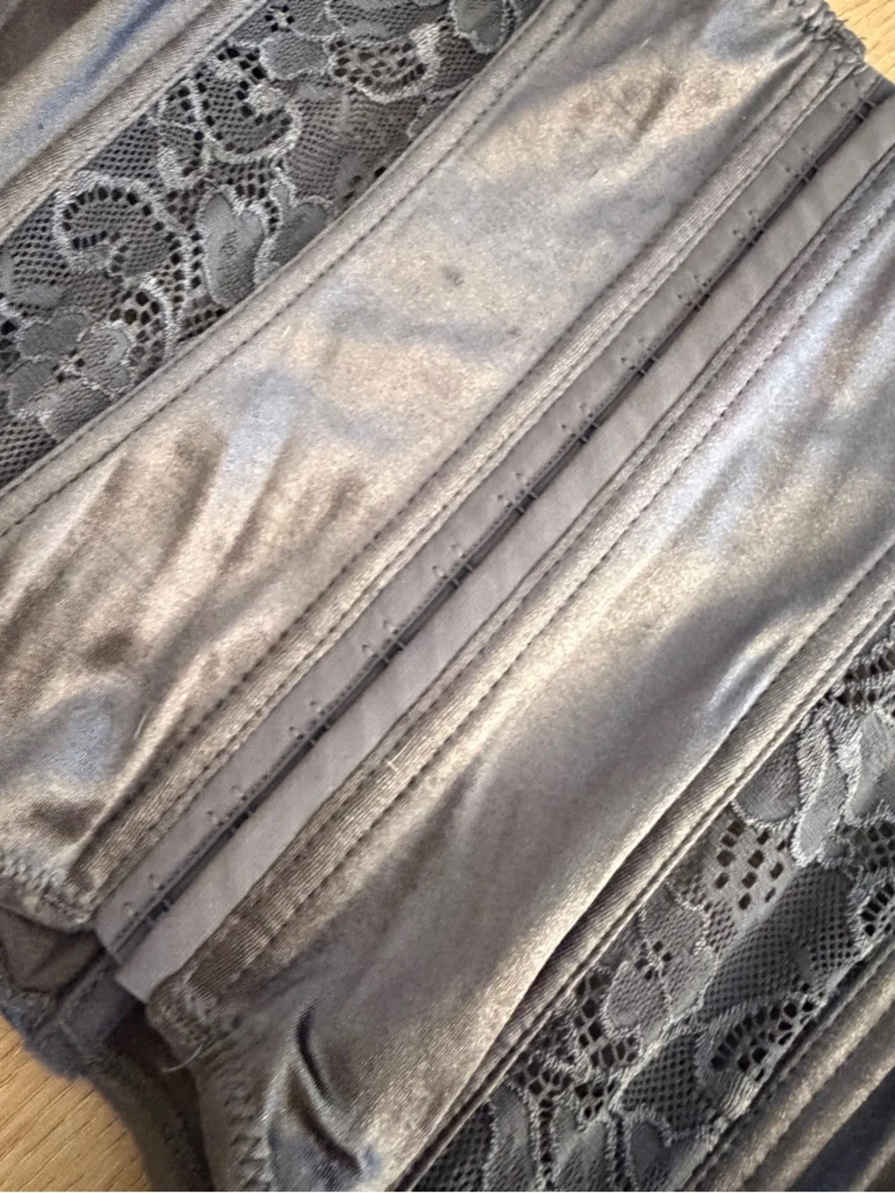 Dreamgirl Grey Satin Lace Panel Garter Belt L - Picture 2 of 6